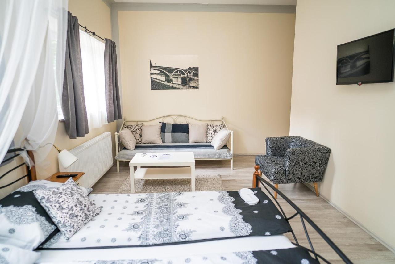 Boutique Hostel Kings N' Queens Záhřeb Exteriér fotografie